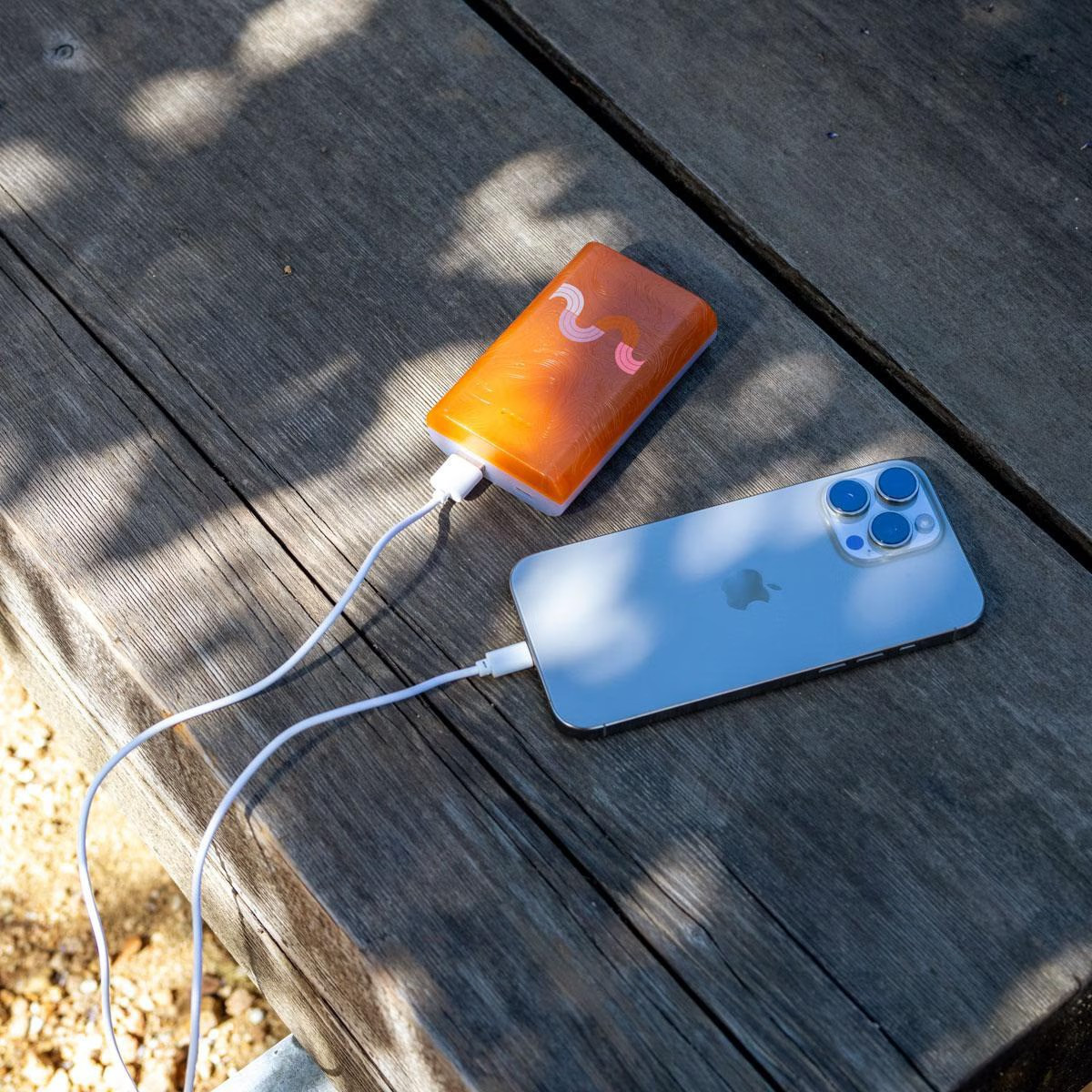 Gomi Translucent 10,000 mAh Power Bank Product Image