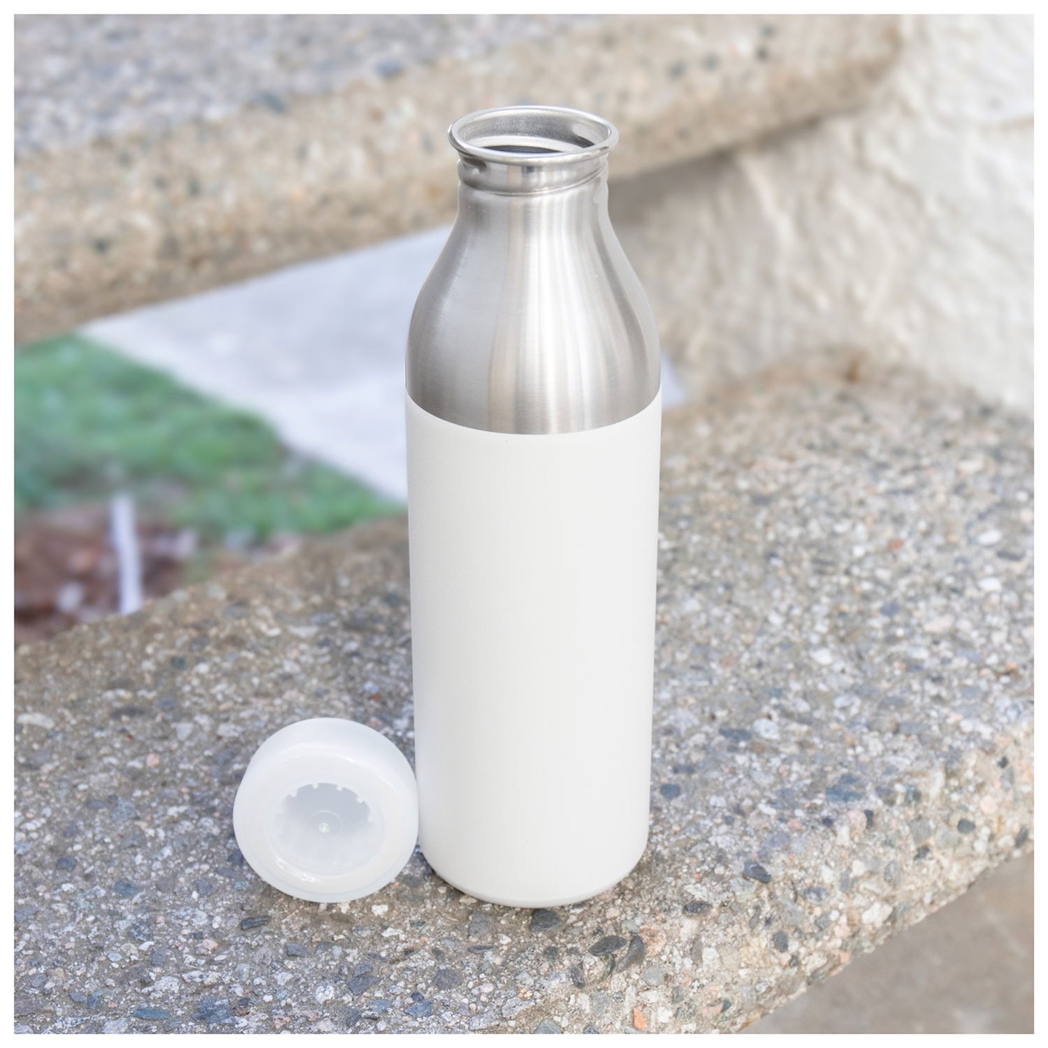 h2go Cue Water Bottle - 25 oz. Product Image