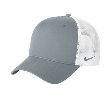 Nike Snapback Mesh Trucker Cap Product Image