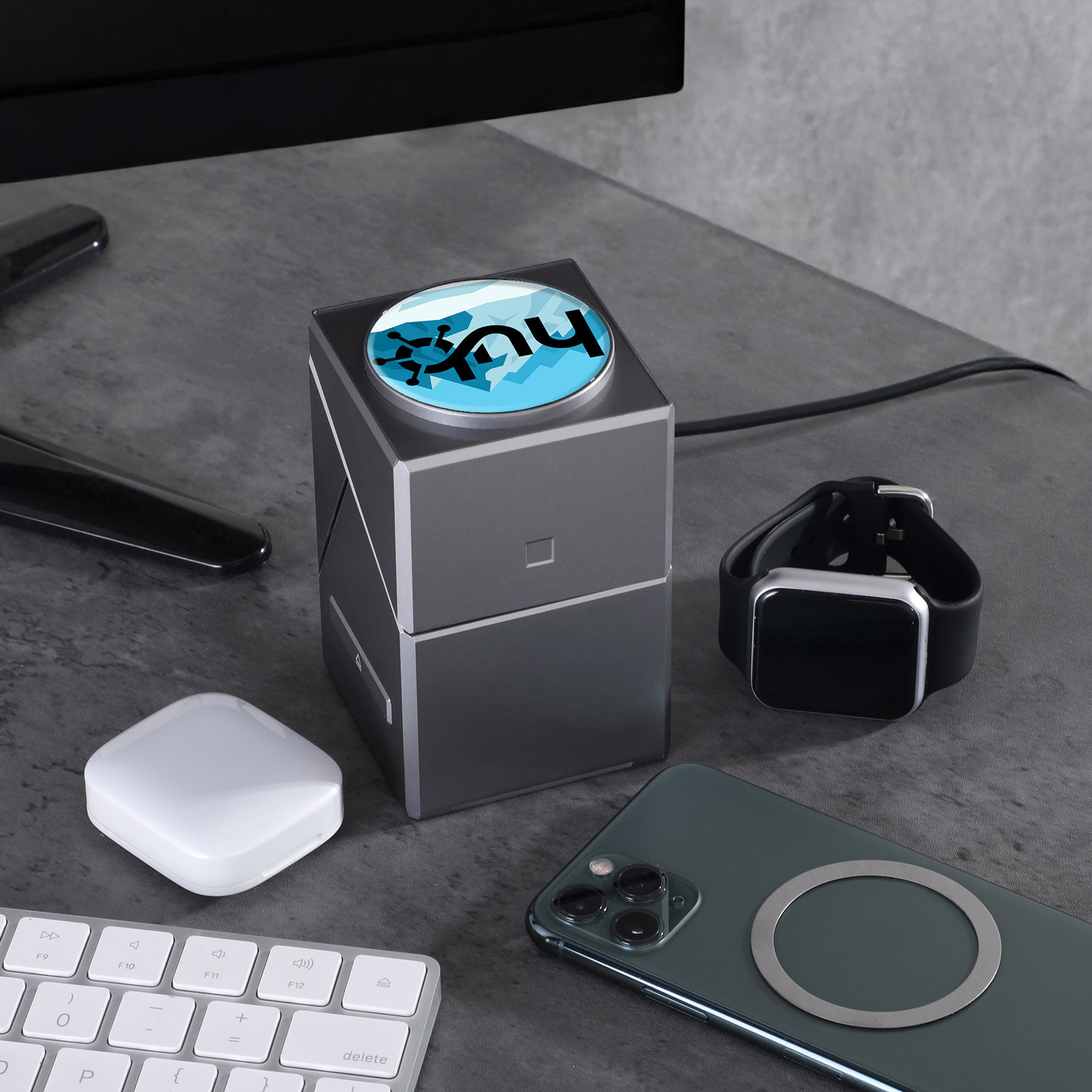 Powerpivot 3-in-1 Wireless Charger Product Image