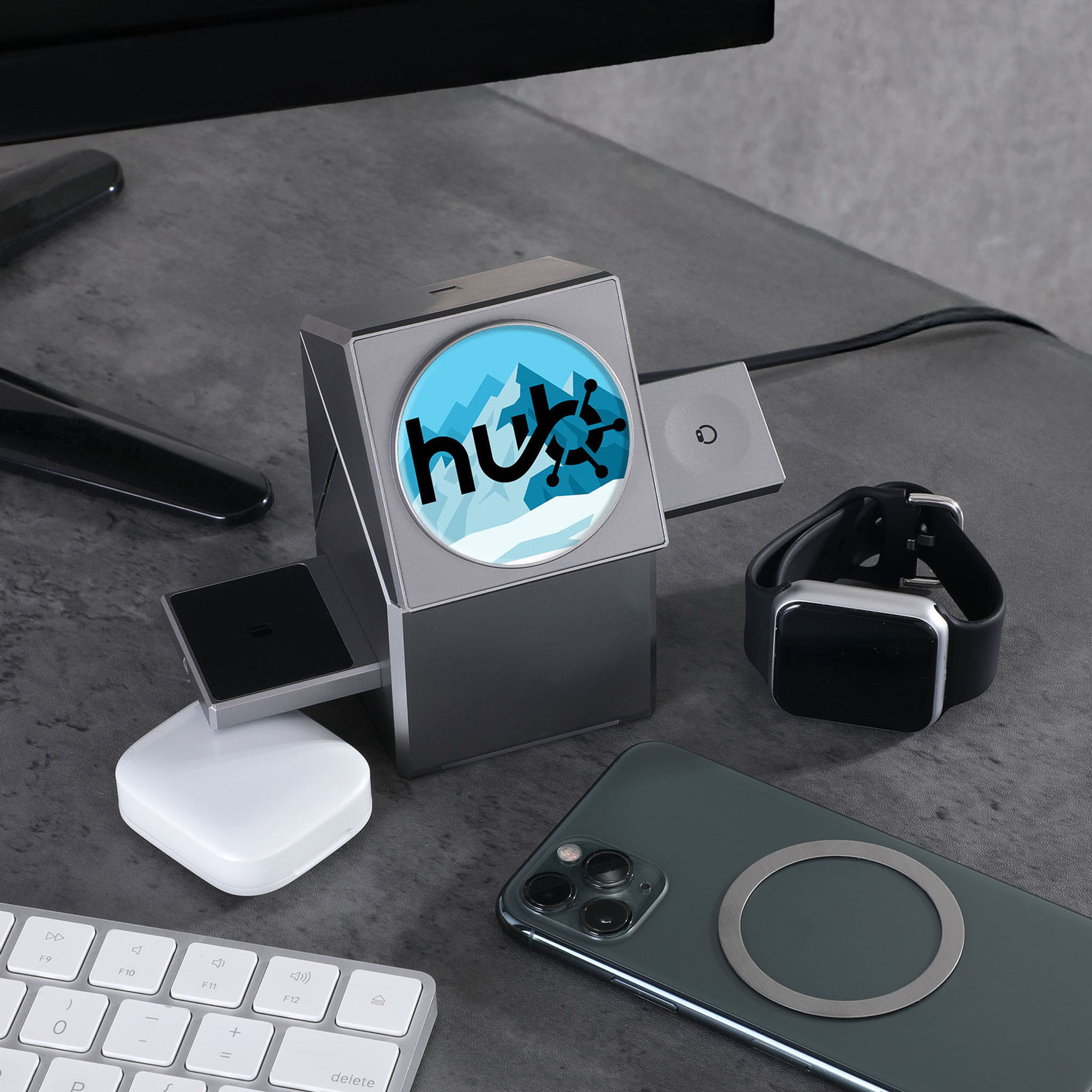 Powerpivot 3-in-1 Wireless Charger Product Image