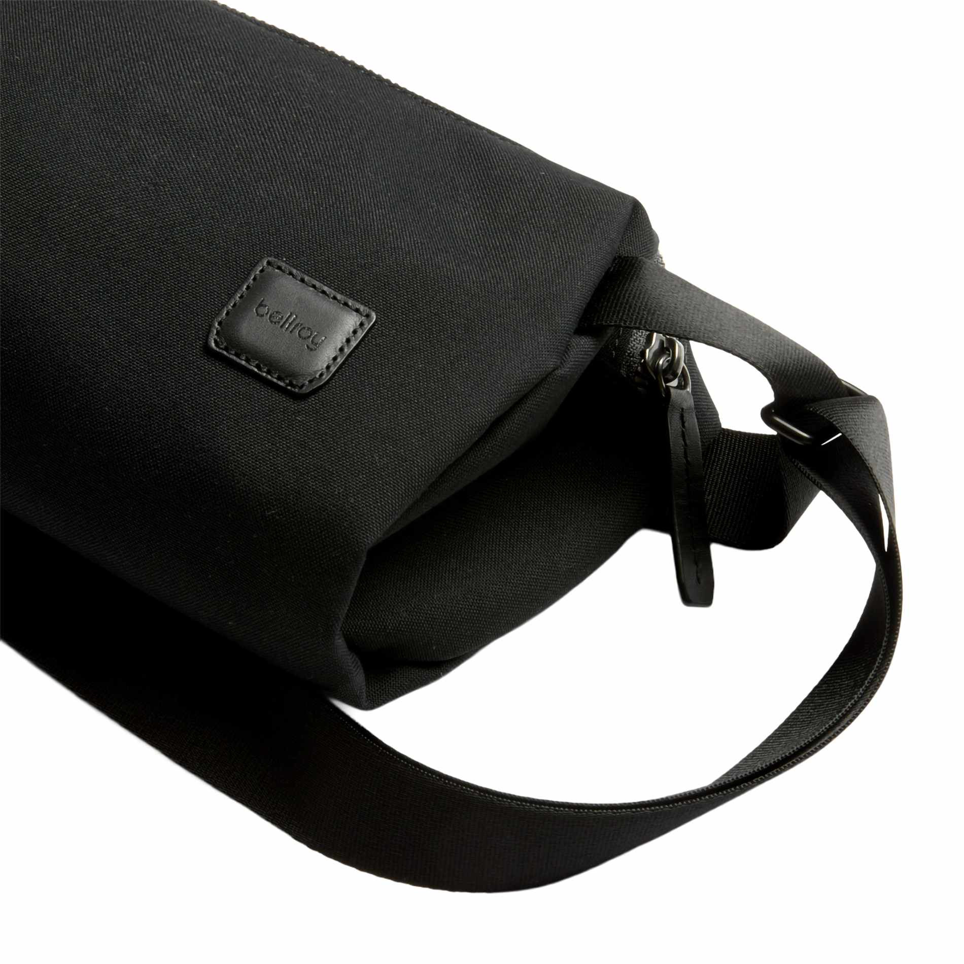 Bellroy Classic 3L Sling Bag Product Image