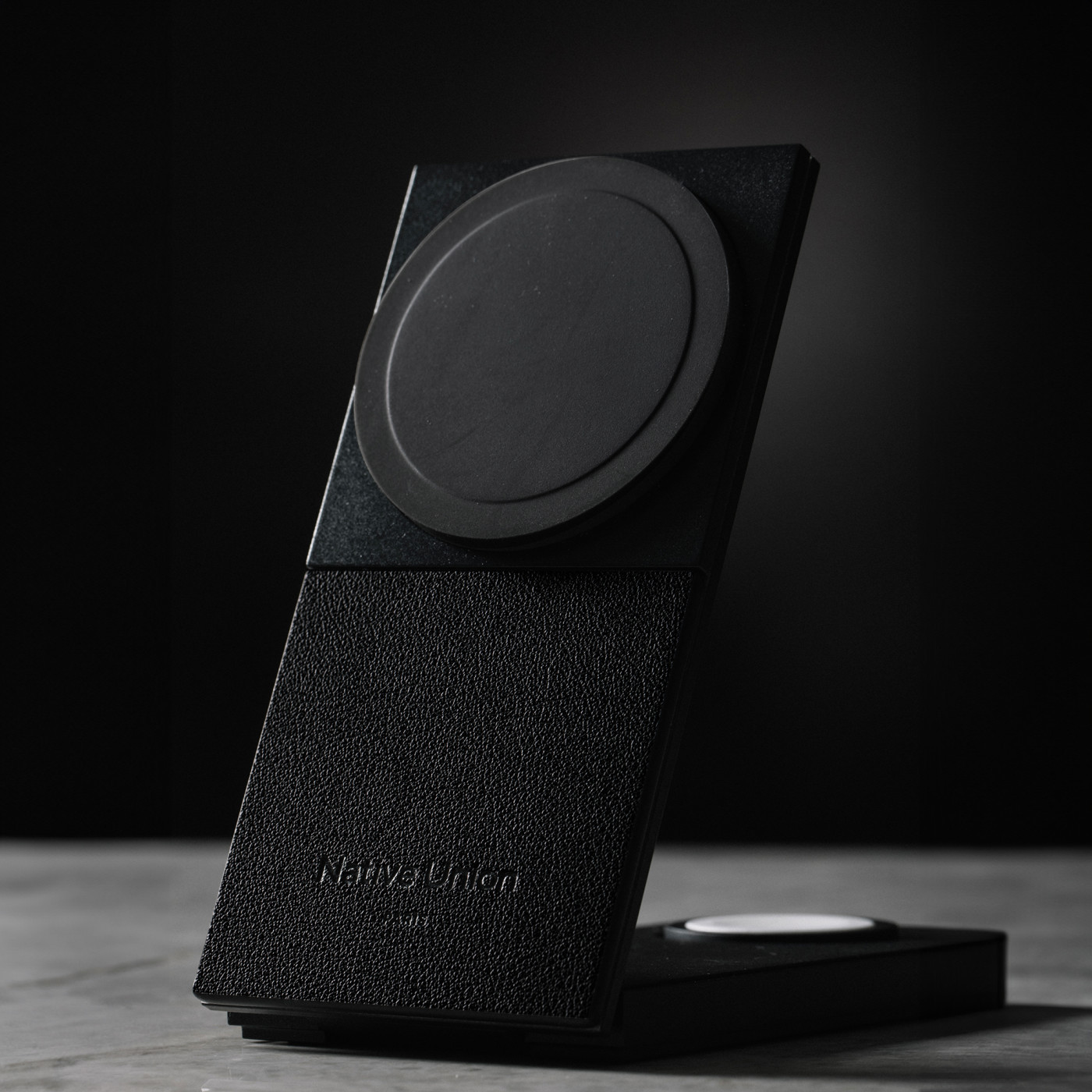 Native Union Rise 3-in-1 Qi2 Wireless Charger Product Image
