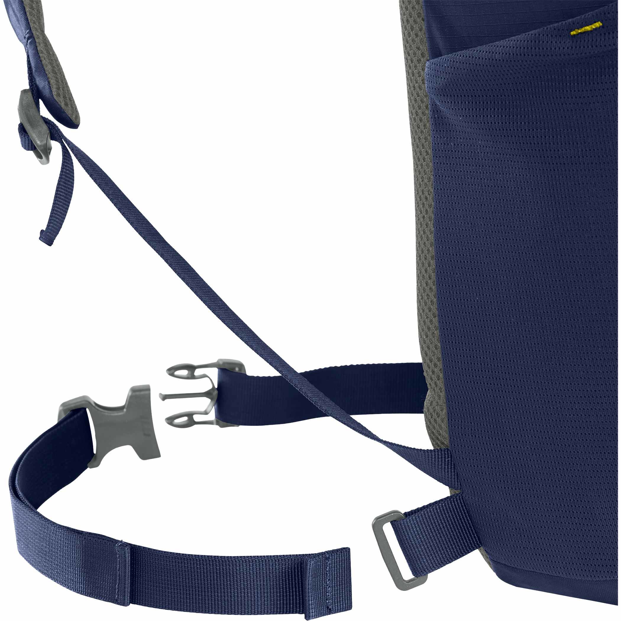 CamelBak® Cloud Walker™ 18 Hydration Pack Product Image