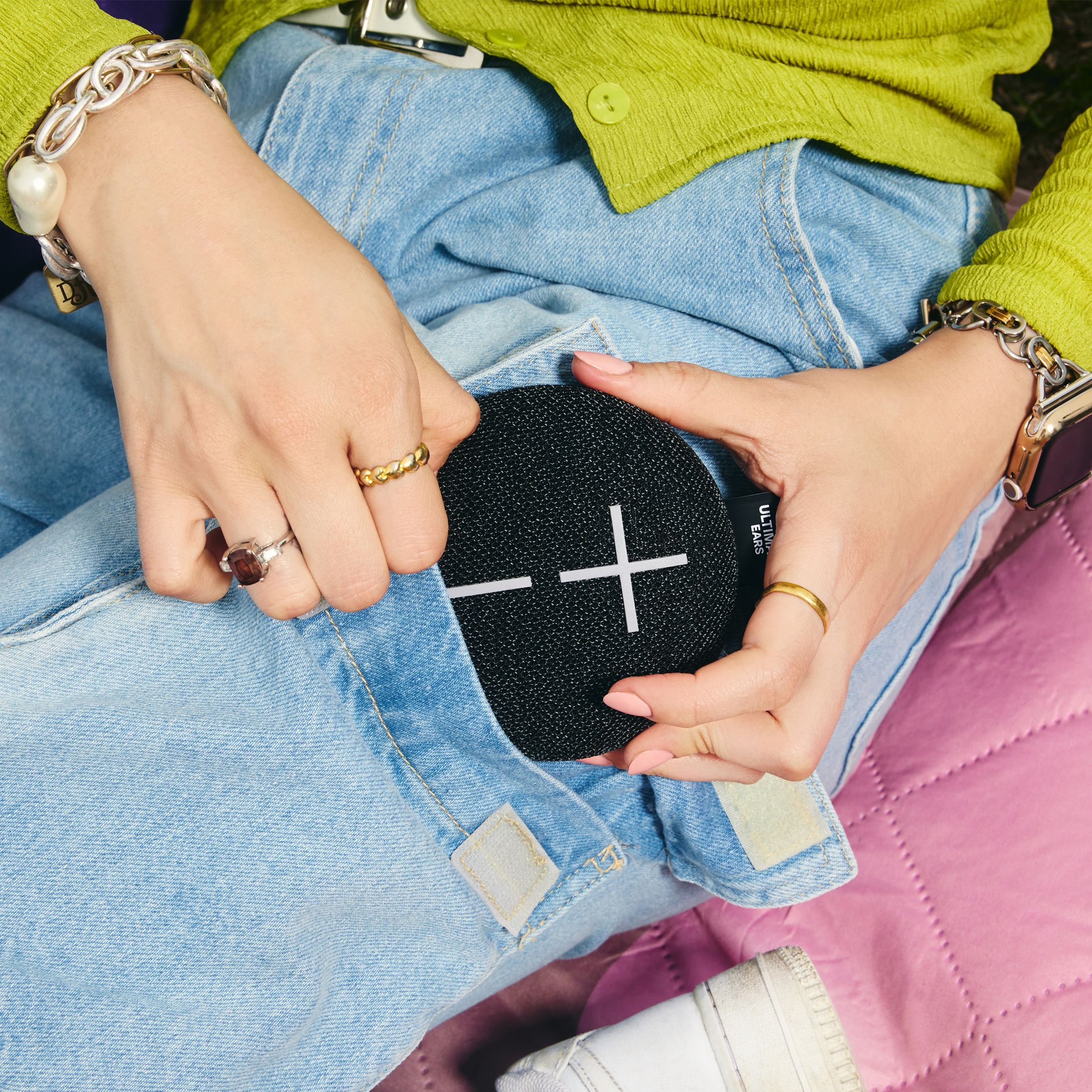 Logitech® Ultimate Ears MINIROLL Speaker Product Image