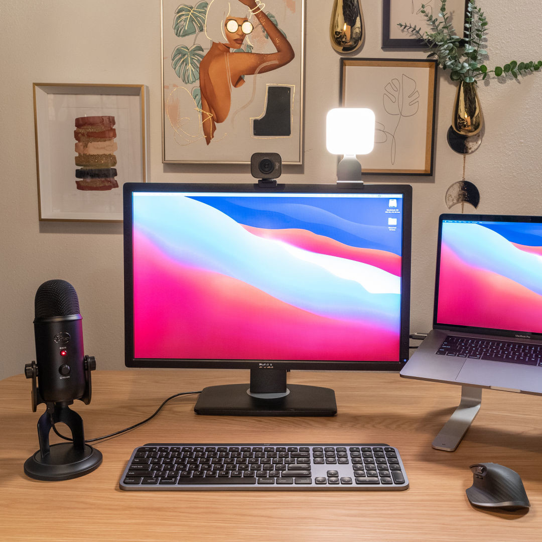 Logitech® Litra Glow Streaming Light Product Image