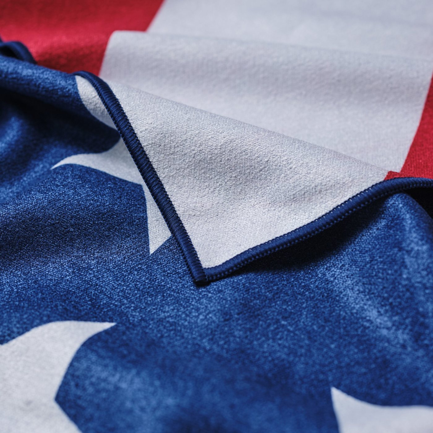 Slowtide® Performance Quick-Dry Towel Product Image